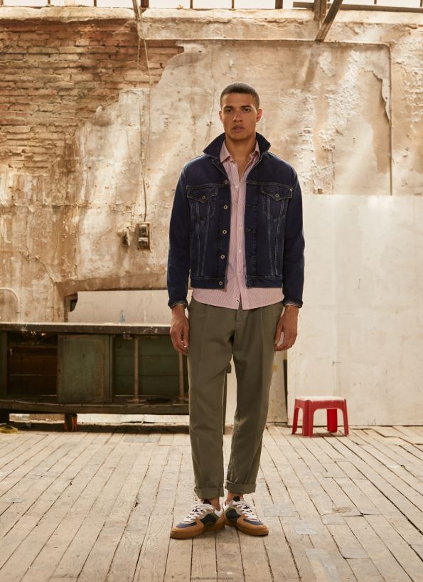 casting_arrow_relaxed_fit_chino_pants_pepe_jeans_l20f2f1108_men.jpg Casting Arrow Relaxed Fit Chino Pants Pepe Jeans L20F2F1108 Men - Image 1